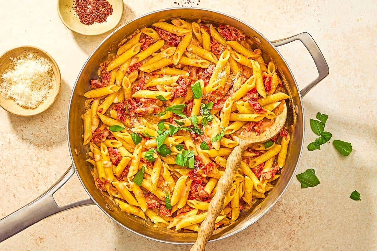 Quick & Healthy Sun-Dried Tomato Spaghetti Dinner